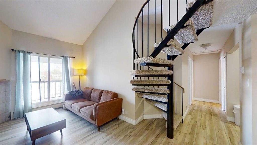 Picture for 302, 4210 20 Avenue S