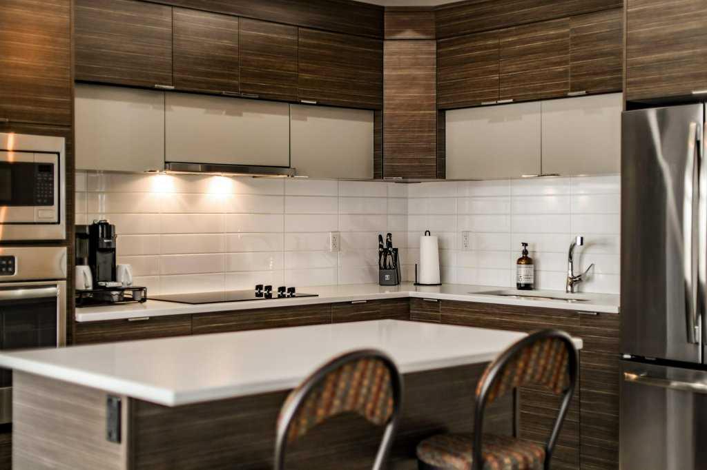 Picture for 2, 458 Highlands Boulevard W