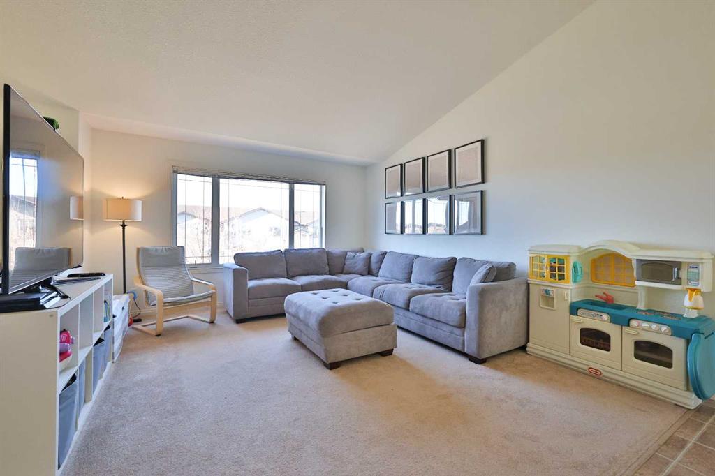 Picture for 202 Blackfoot Boulevard W