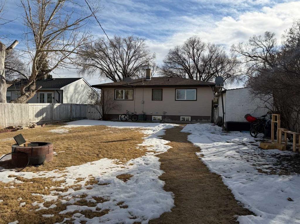 Picture for 330 3 Avenue E