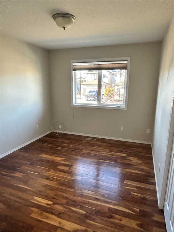 Picture for 19 Rivergreen Road W