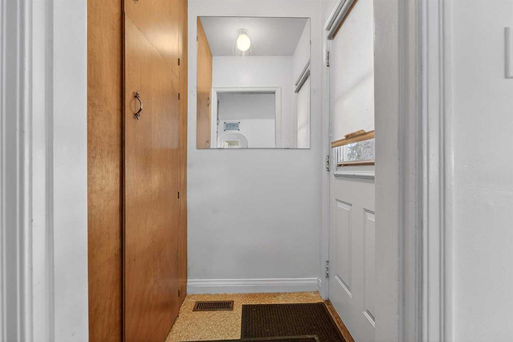 Picture for 544 21 Street S