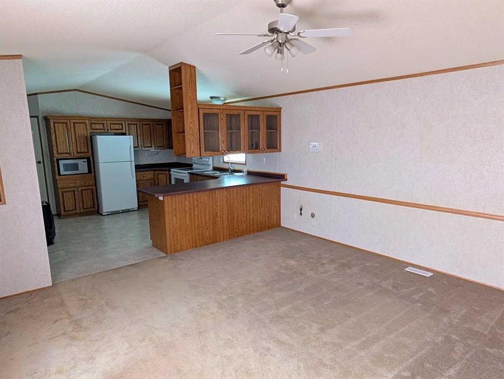 Picture for 211 Railway Avenue 