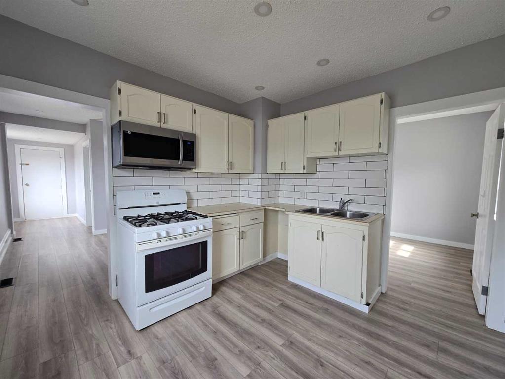 Picture for 11702 21st Avenue 