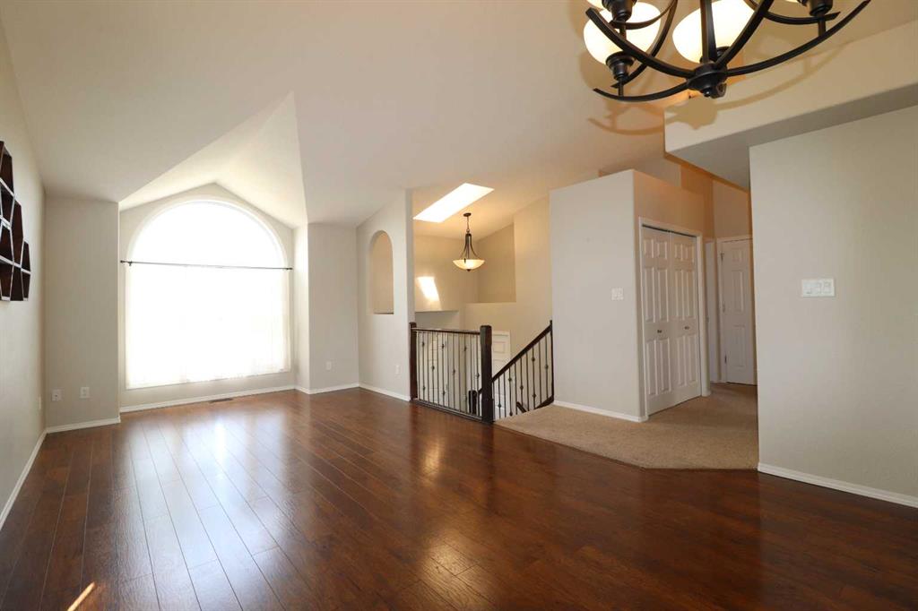 Picture for 1664 Coalbanks Boulevard W