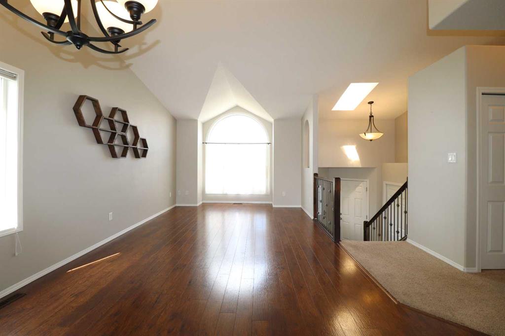 Picture for 1664 Coalbanks Boulevard W