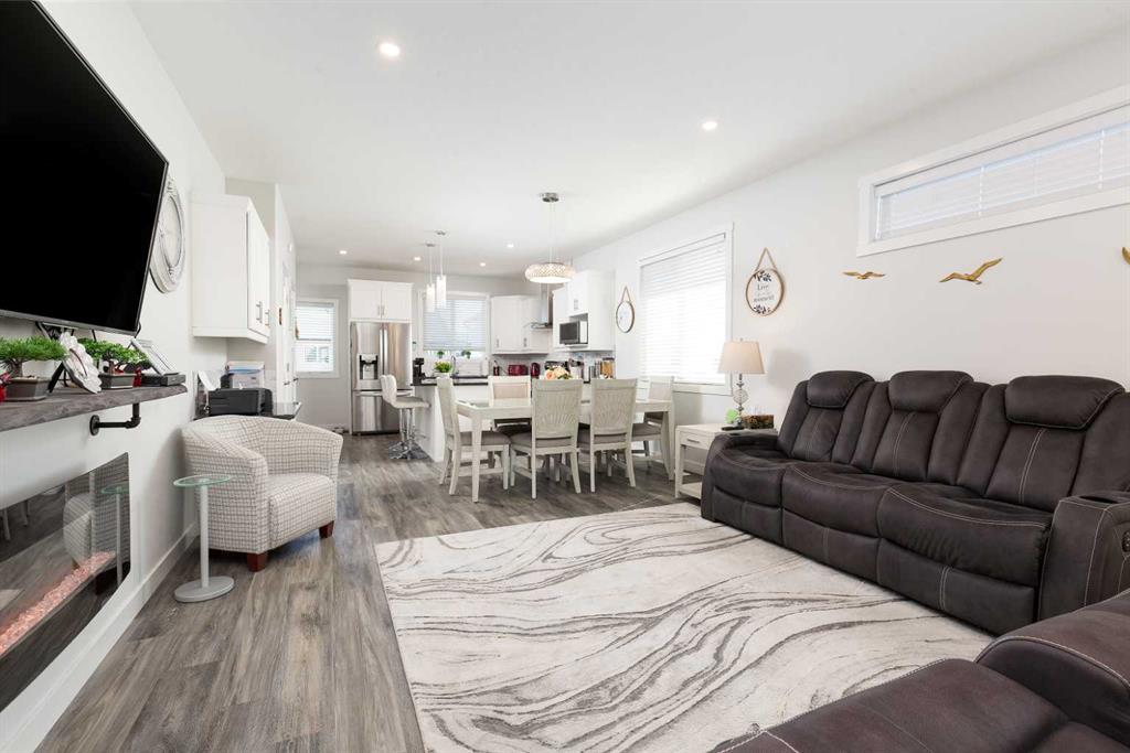 Picture for 22 Rivergrove Run W