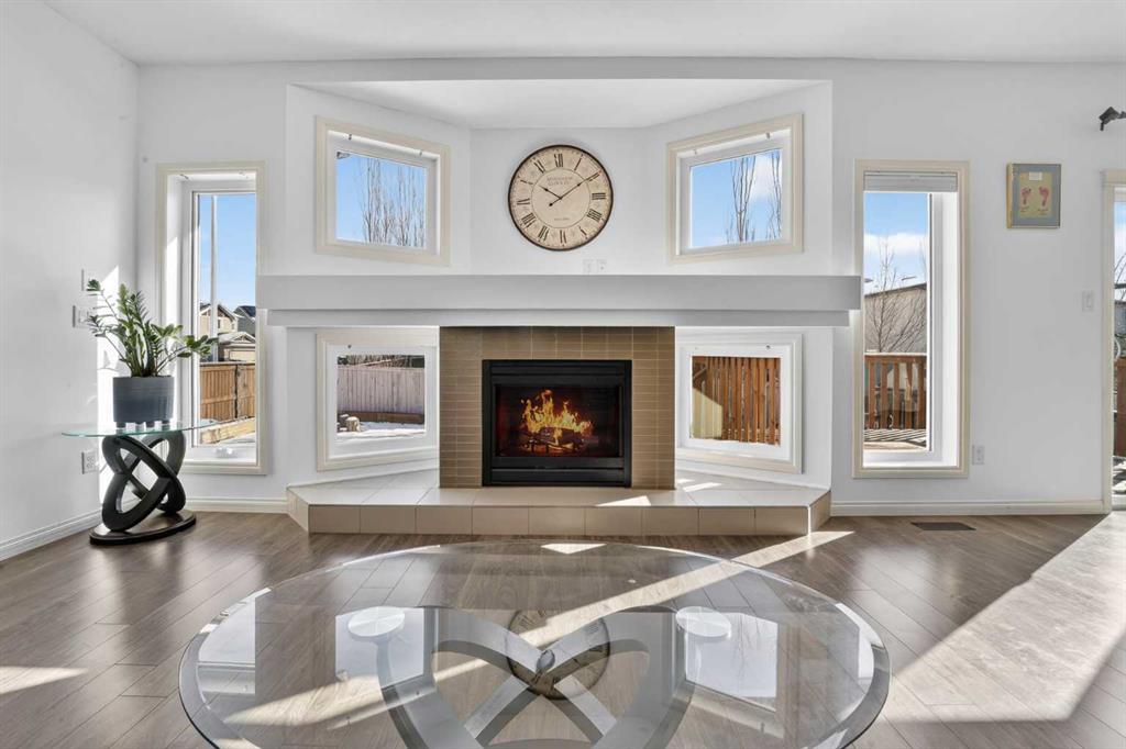 Picture for 678 Twinriver Crescent W