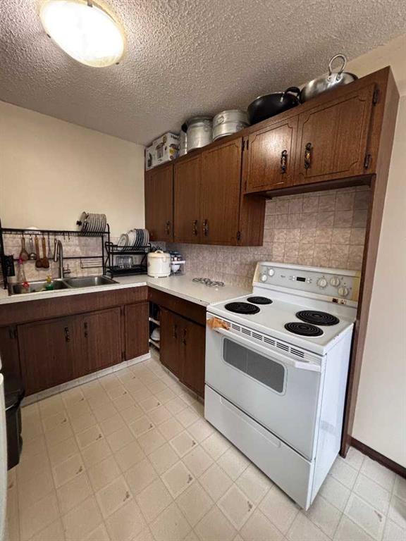 Picture for 5, 1234 9 Avenue N