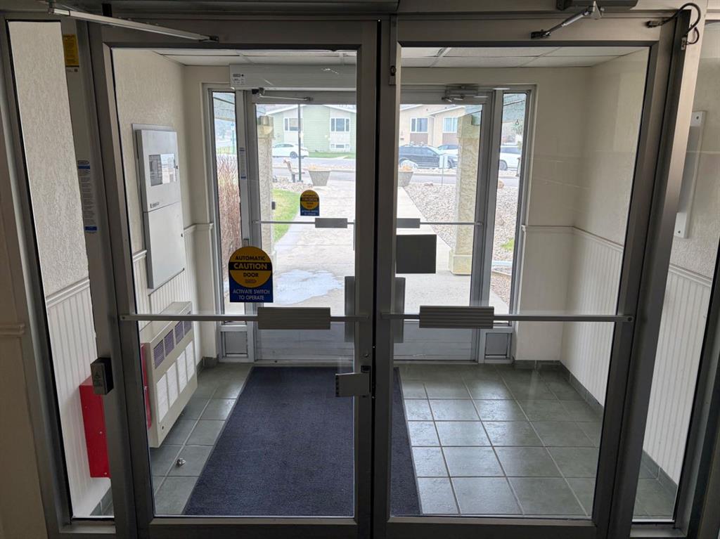 Picture for 221, 620 Columbia Boulevard W