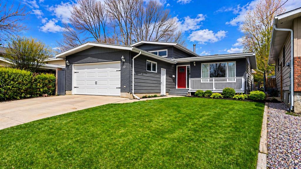 Picture for 10 Cayuga Place W