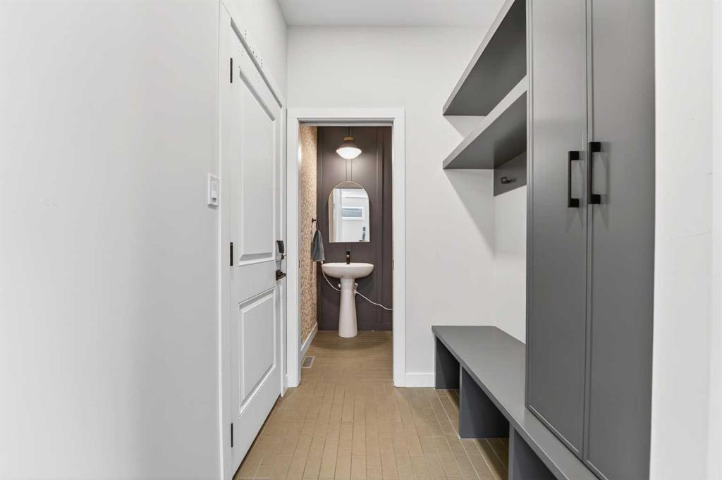 Picture for 640 Devonia Road W