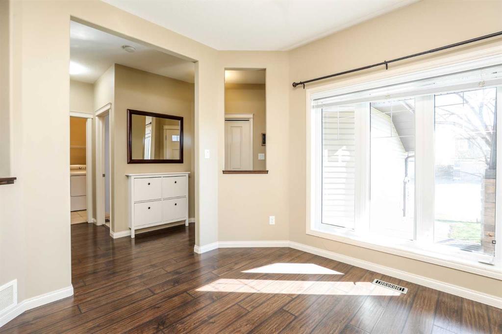 Picture for 132 Firelight Way W
