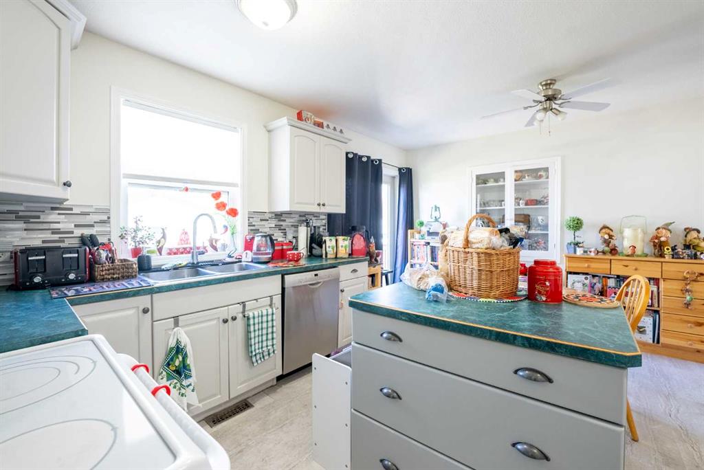 Picture for 734 4 Street S