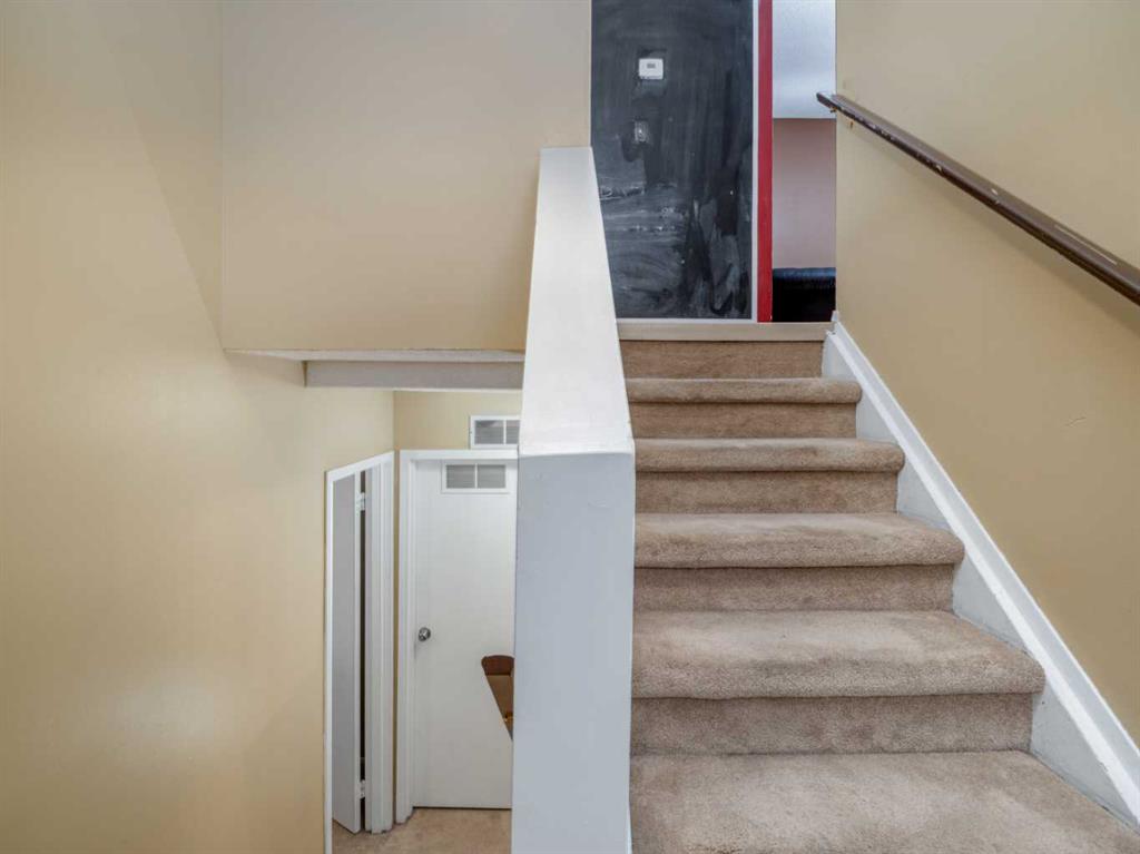 Picture for 3, 269 Laval Boulevard W