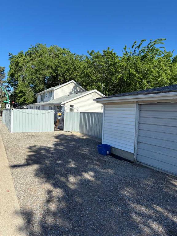 Picture for 503 21 Street S