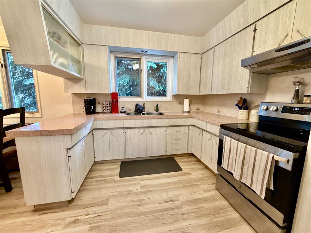 Picture for 2015 24 Street S