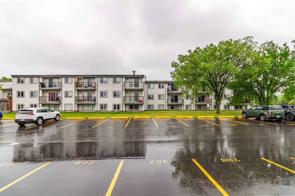 Picture for 204B, 295 Columbia Boulevard W