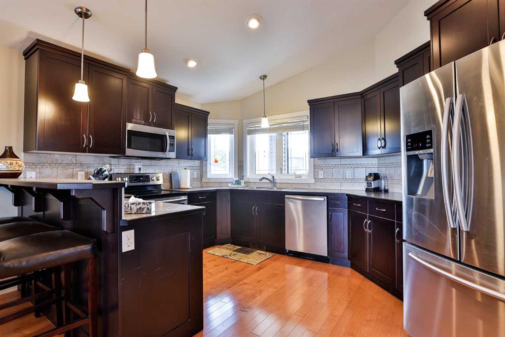 Picture for 111 Firelight Way W