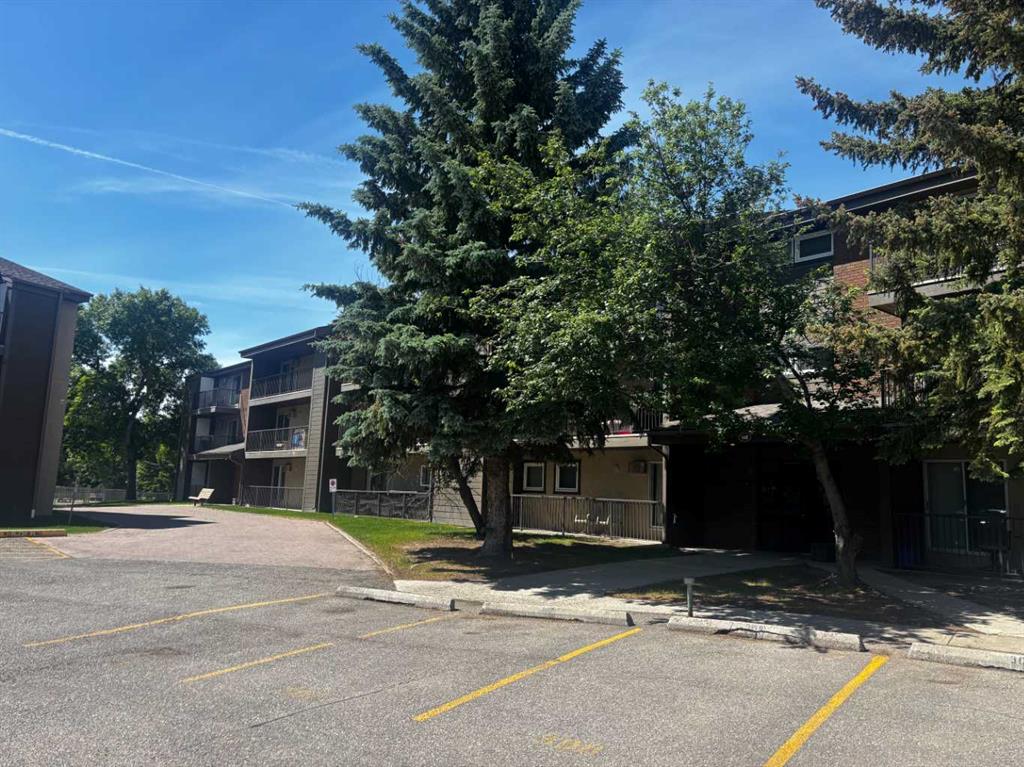 Picture for 307, 440 Columbia Boulevard W
