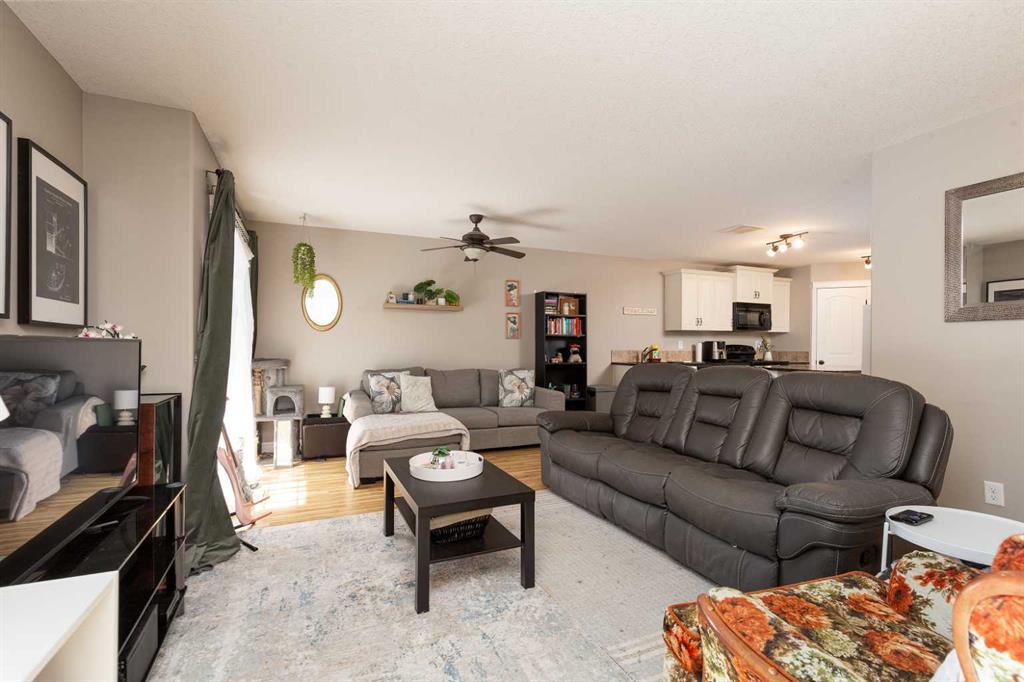 Picture for 2, 895 Mt Sundance Manor W