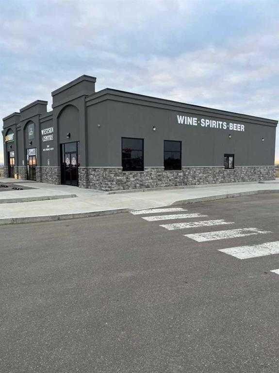 Picture for 101, 2882 Box Springs Boulevard 