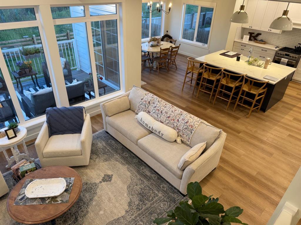 Picture for 902 Fairway Boulevard W https://www.cirrealty.ca/reb/ldar/5/A2233905_13.jpg
