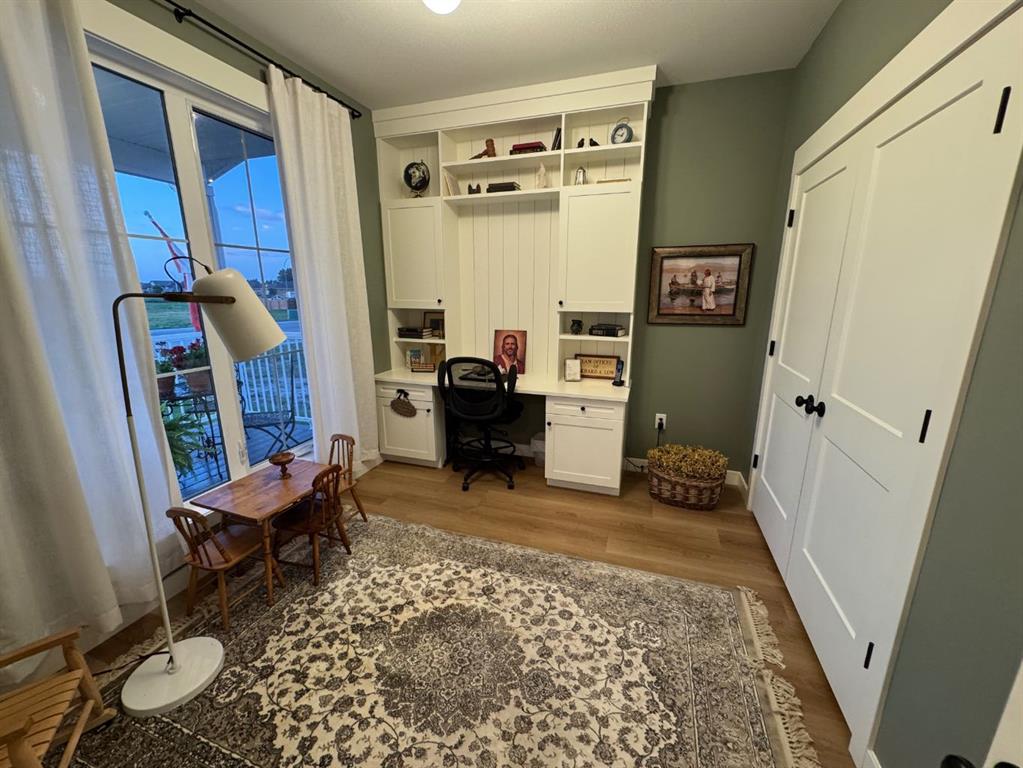 Picture for 902 Fairway Boulevard W https://www.cirrealty.ca/reb/ldar/5/A2233905_17.jpg