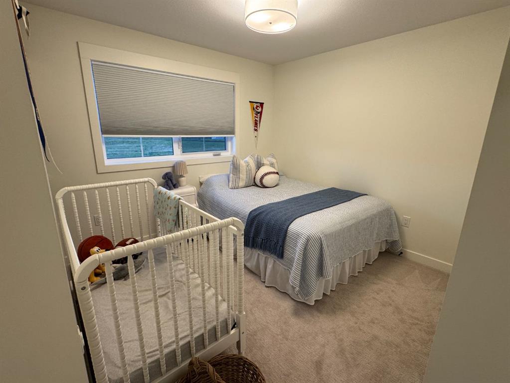 Picture for 902 Fairway Boulevard W https://www.cirrealty.ca/reb/ldar/5/A2233905_19.jpg