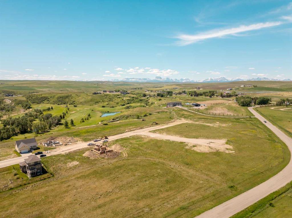 Picture for 902 Fairway Boulevard W https://www.cirrealty.ca/reb/ldar/5/A2233905_28.jpg