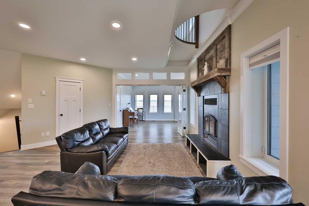 Picture for 204041 Twp Rd 6-3A   https://www.cirrealty.ca/reb/ldar/5/A2265275_15.jpg
