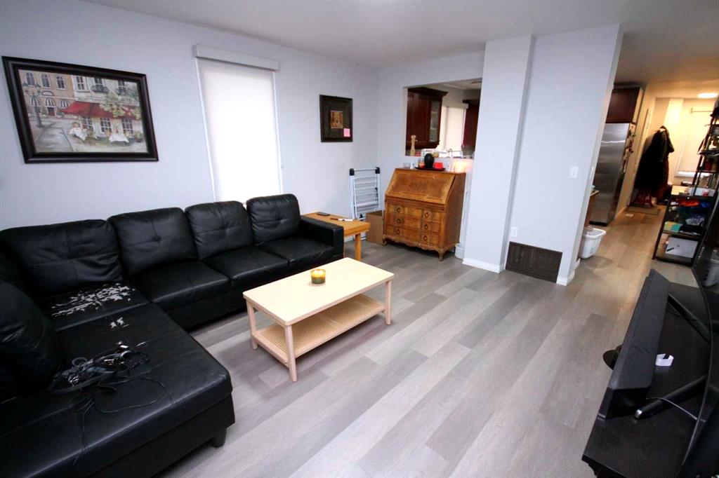 Picture for 5620 54 Street 