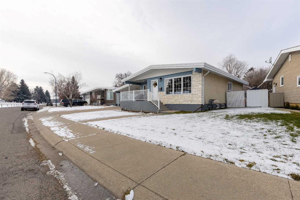 Picture for 2220 Mayor Magrath Drive S