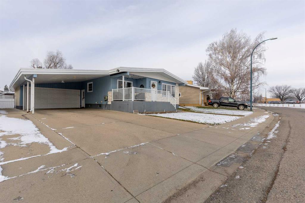 Picture for 2220 Mayor Magrath Drive S