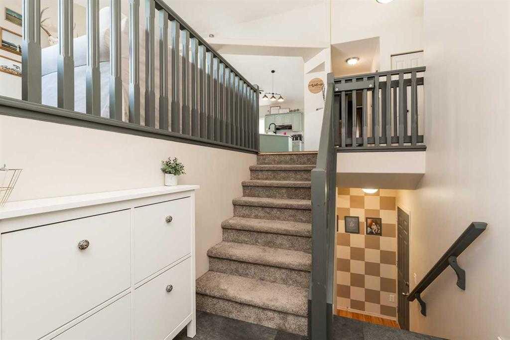 Picture for 195 Cowichan Court W