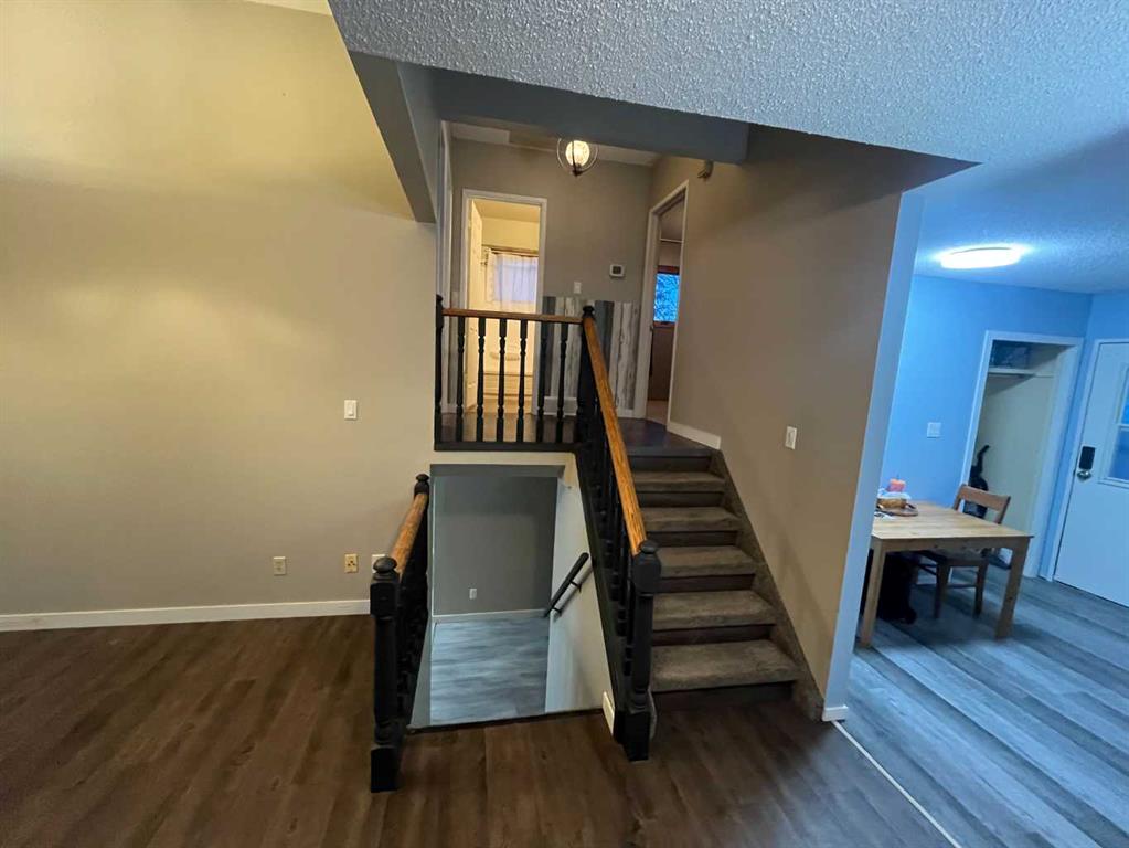 Picture for 88 Cayuga Crescent W