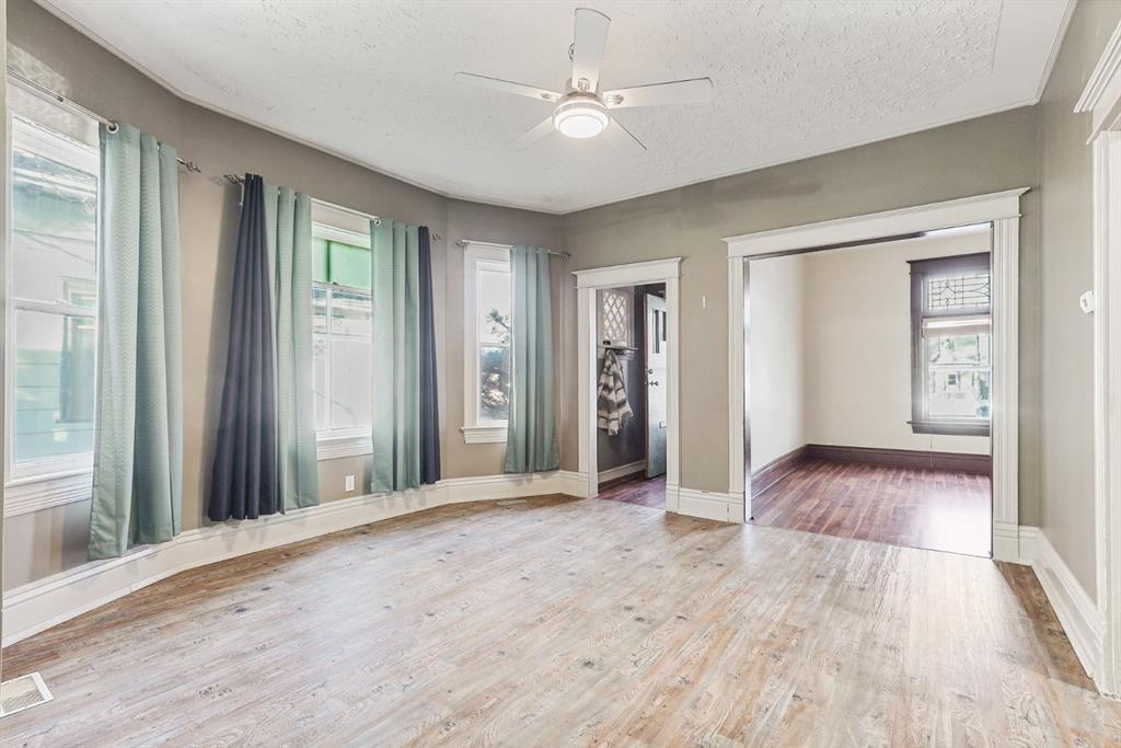 Picture for 1210 6 Avenue S