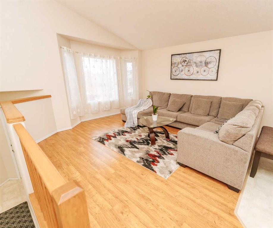 Picture for 54 Kodiak Crescent N