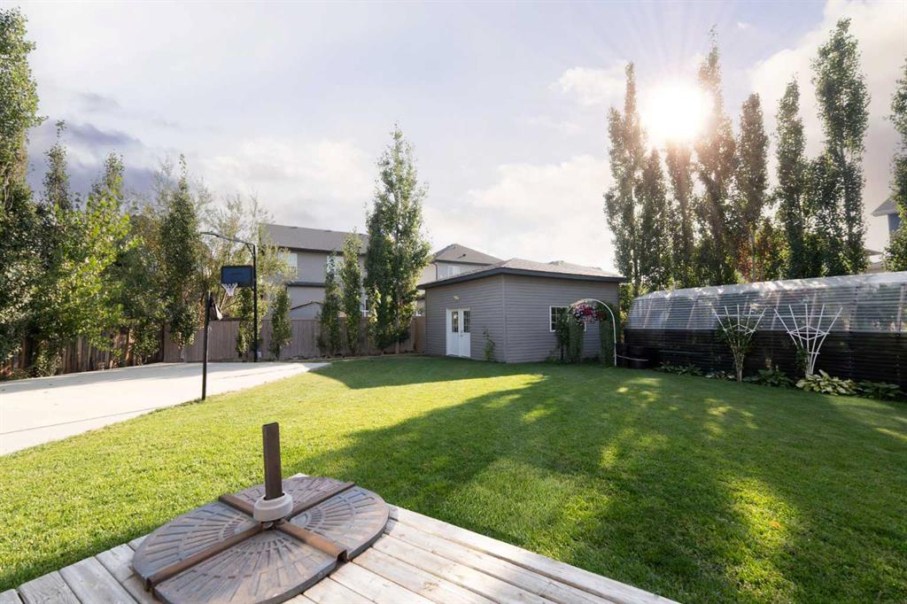 Picture for 733 Twinriver Loop W