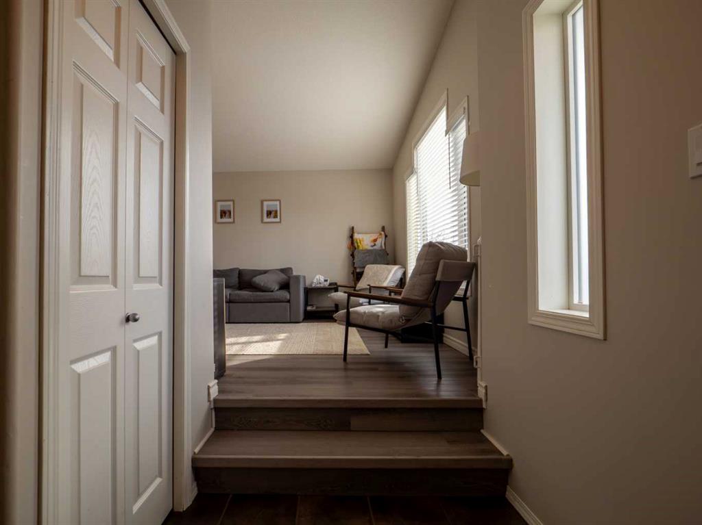 Picture for 263 Mt Sunburst Way W