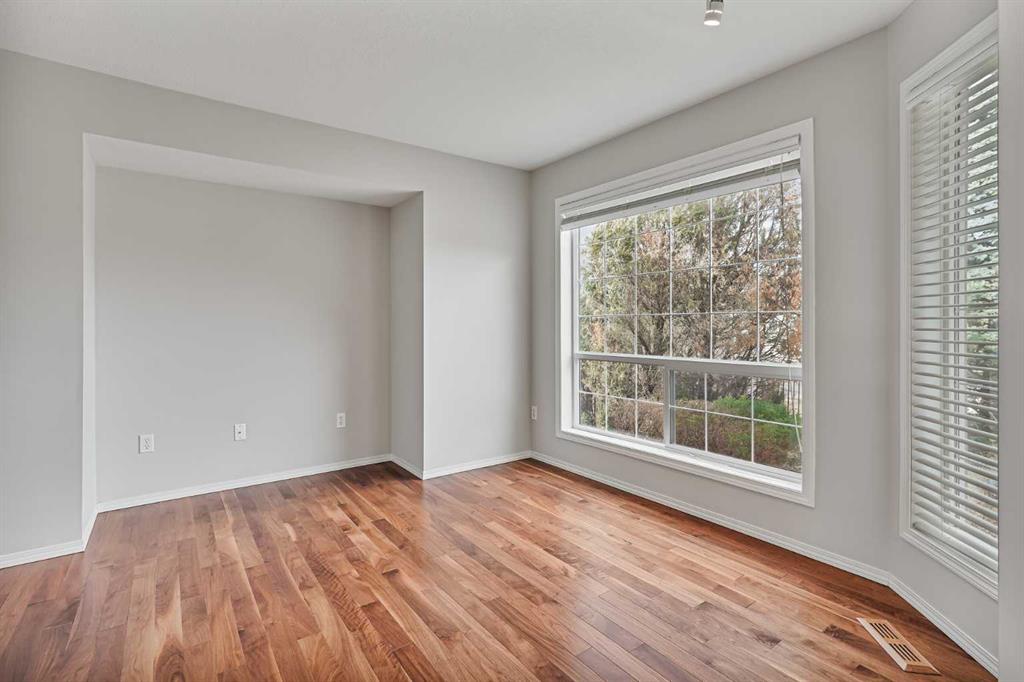 Picture for 212 Canyon Terrace W