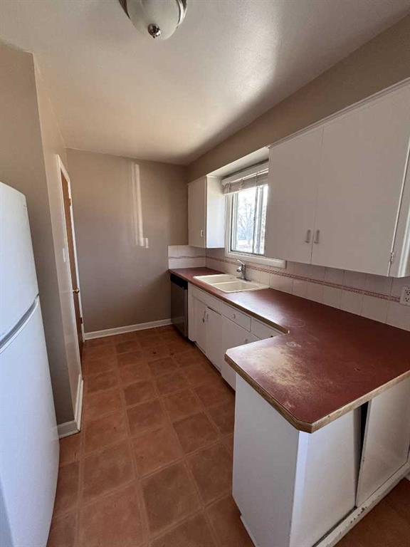 Picture for 1, 1131 28A Street S