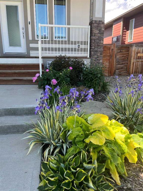 Picture for 597 Aquitania Boulevard W