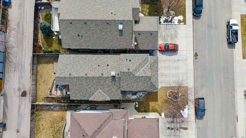 Picture for 329 Grizzly Crescent N