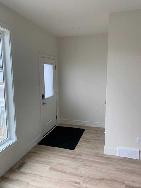 Picture for 1, 1151 Coalbrook Place W