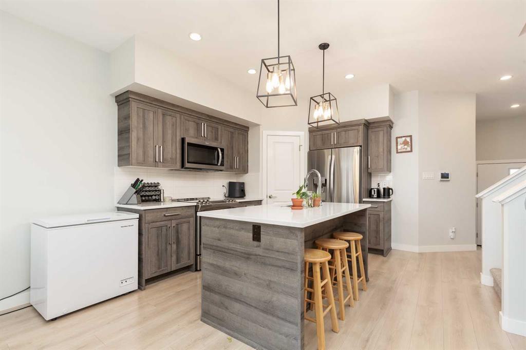 Picture for 3, 67 Aquitania Circle W