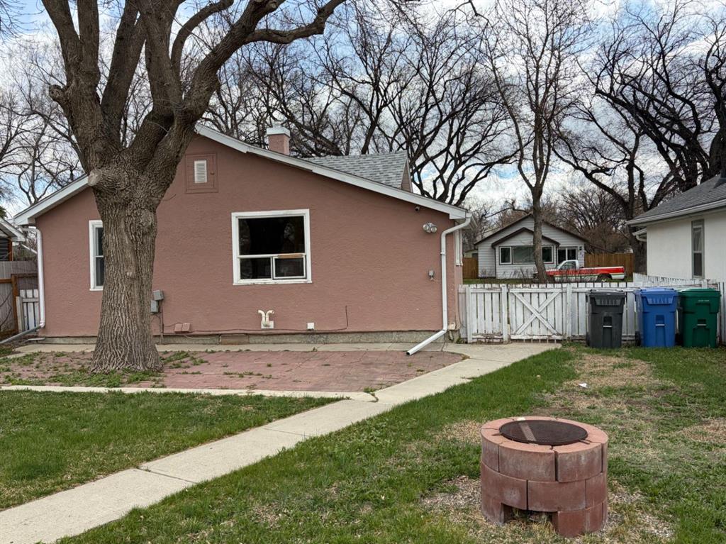 Picture for 810 12A Street N