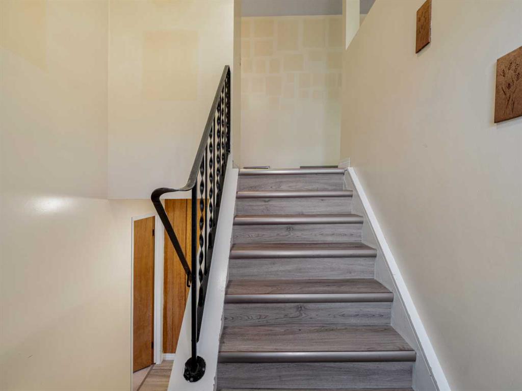Picture for 1406 20 Avenue N
