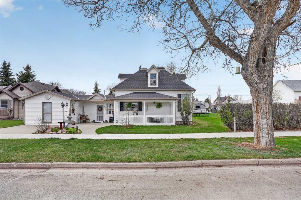 Picture for 4717 2 Street W