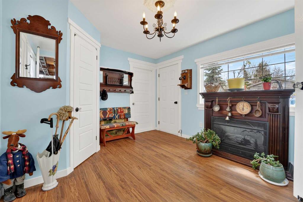 Picture for 4717 2 Street W